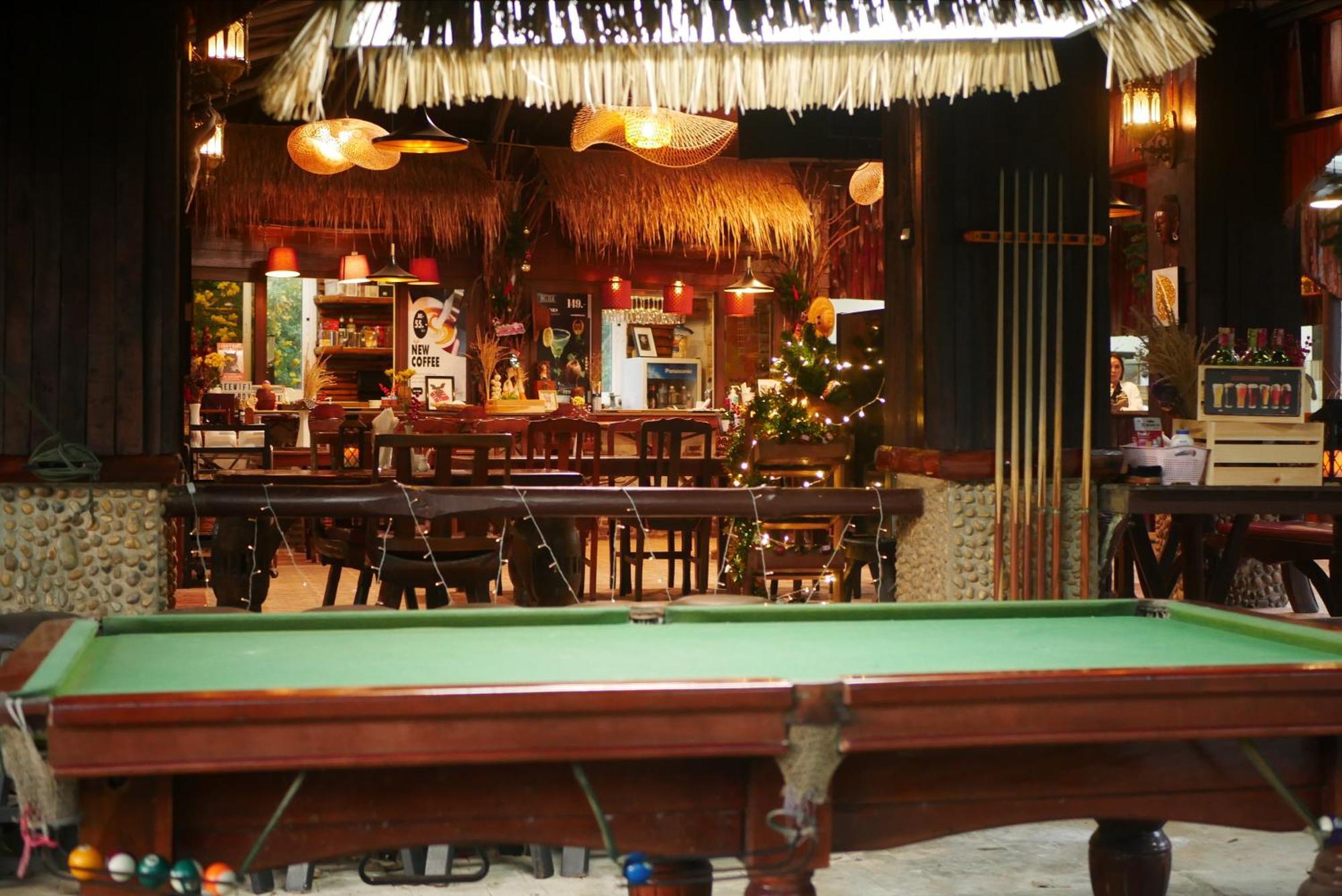 Big Elk Steak House - Homestay トラート エクステリア 写真